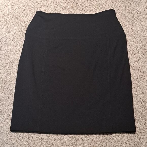Donna Karan Dresses & Skirts - DONNA KARAN New York size medium, like new stretch skirt, $228.00